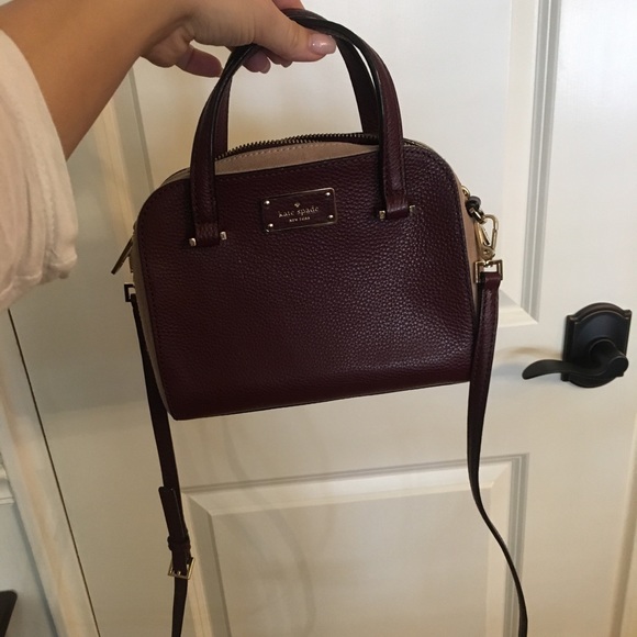 kate spade Handbags - Kate Spade Purse with cross body strap